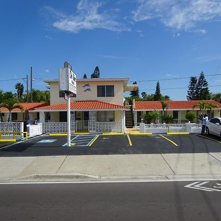 Ebb Tide Motel St. Pete Beach Buitenkant foto